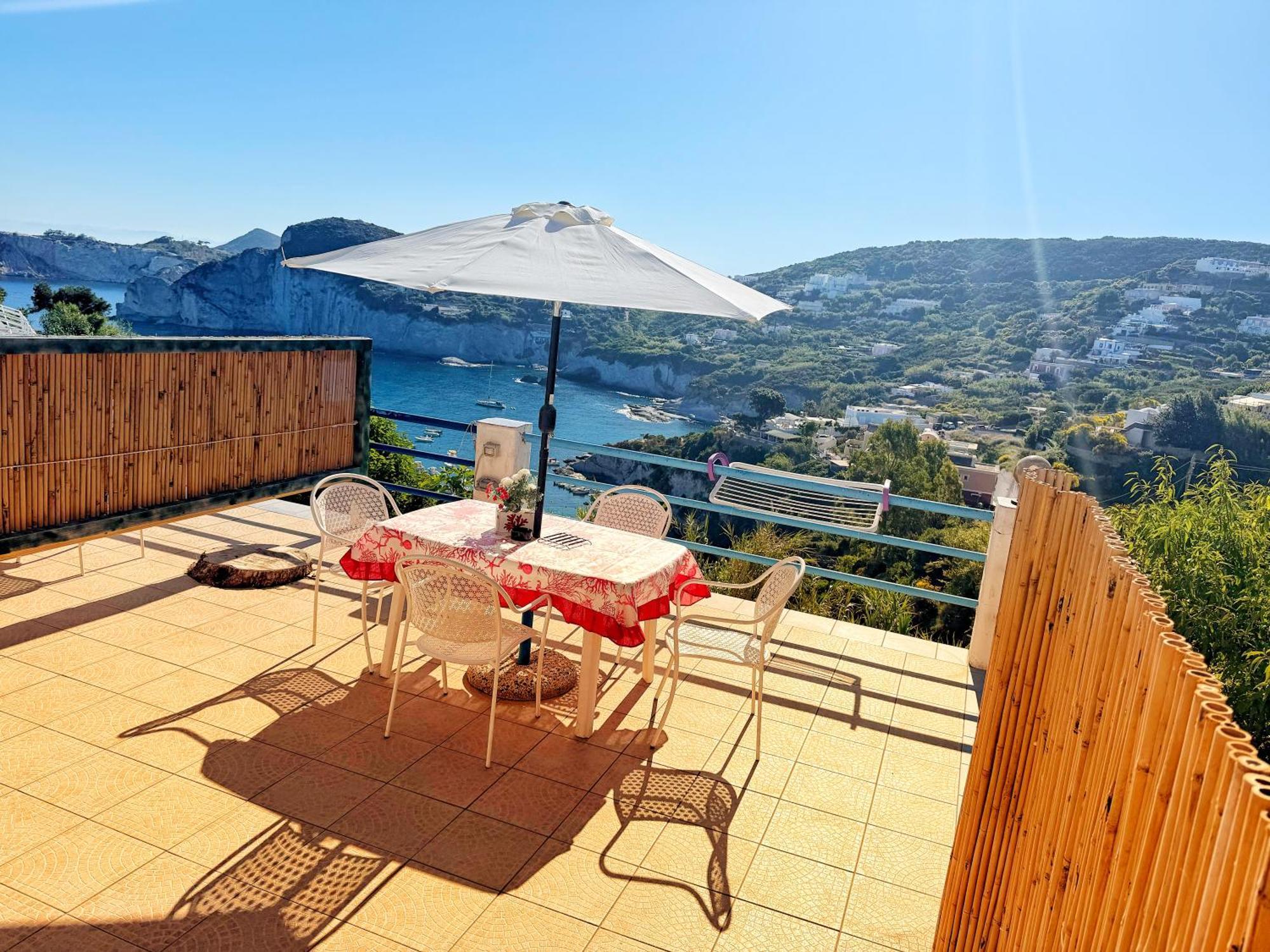 Апартаменты Ponzamania La Terrazza Di Cala Feola Экстерьер фото